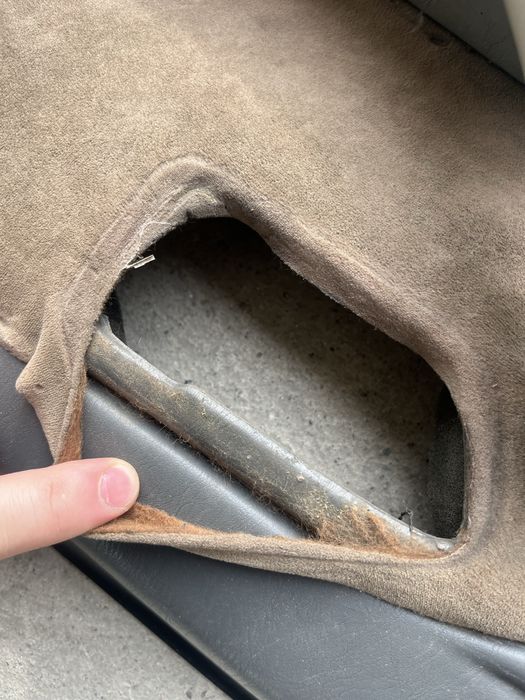 Обшивка двери камри 20 25