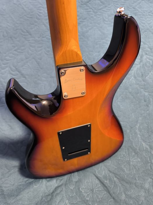 Chitară Electrică SIRE S7 by Larry Carlton + Accesorii
