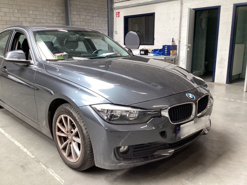 BMW 3er 318d Lounge 2013