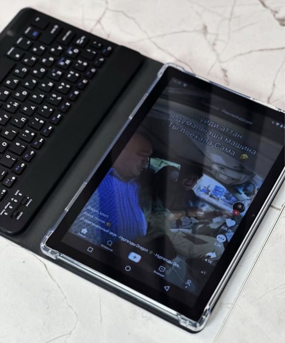 Продам планшет 512г