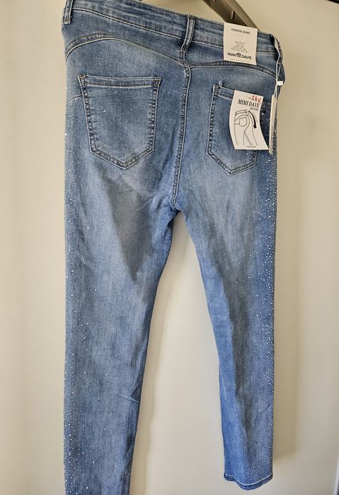 Нови Дънки слим с камъни