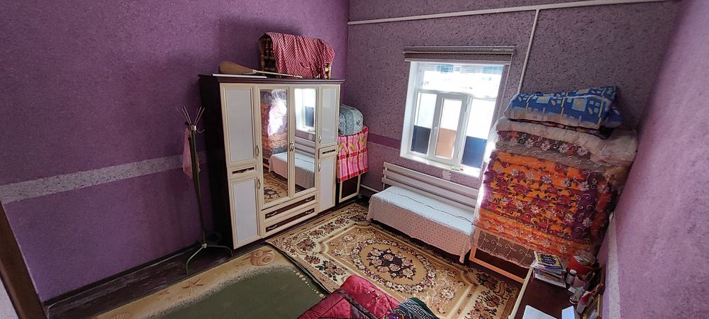 Майкалхозда жер жай сатылады срочно.