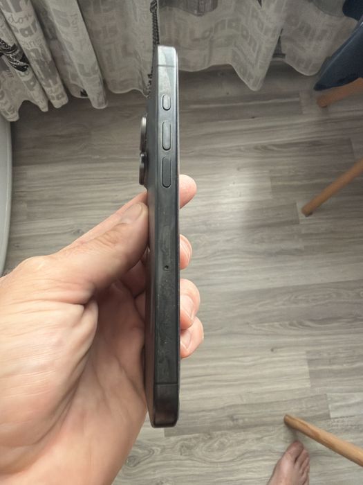 Продам iphone 15 pro 128gb