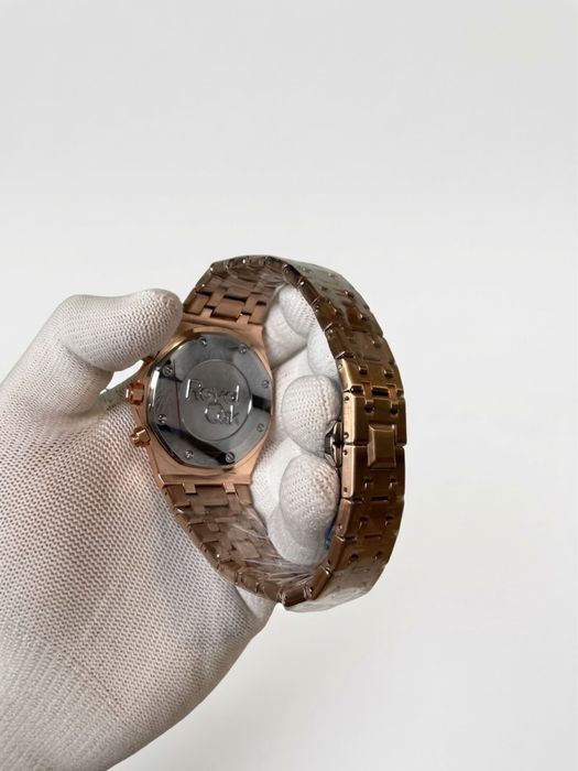 Часовник Audemars Piguet rose gold