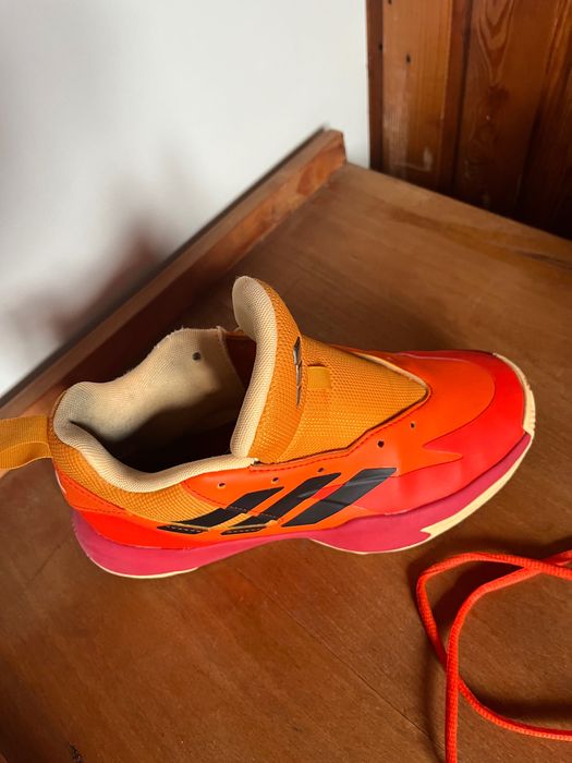 Adidas за момче в страхотен цвят