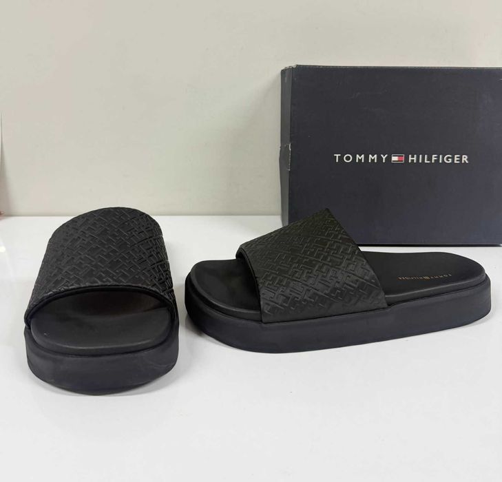 Tommy Hilfiger Platform Monogram