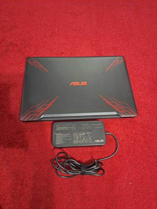 ASUS FX570U, CPU Intel  I5 , 16 Gb ram ddr4 , 1000 Gb , GTX 1050 2 Gb