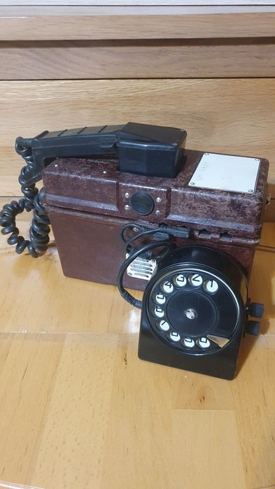Telefon militar cu disc