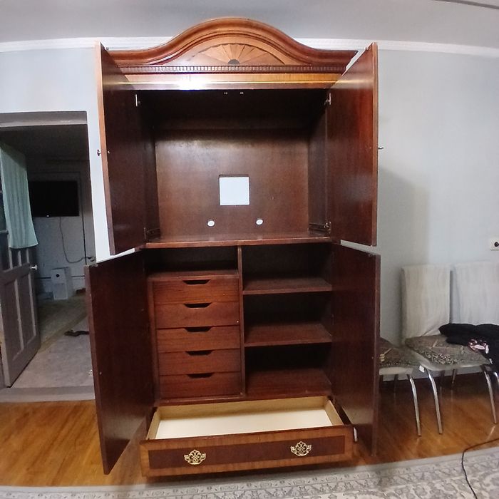 Шкаф американский