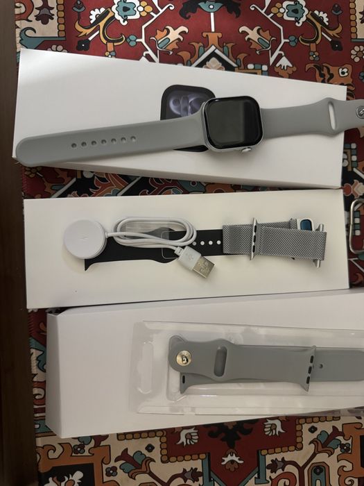 Продаю часы apple watch