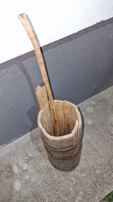 Putinei vechi pentru decor