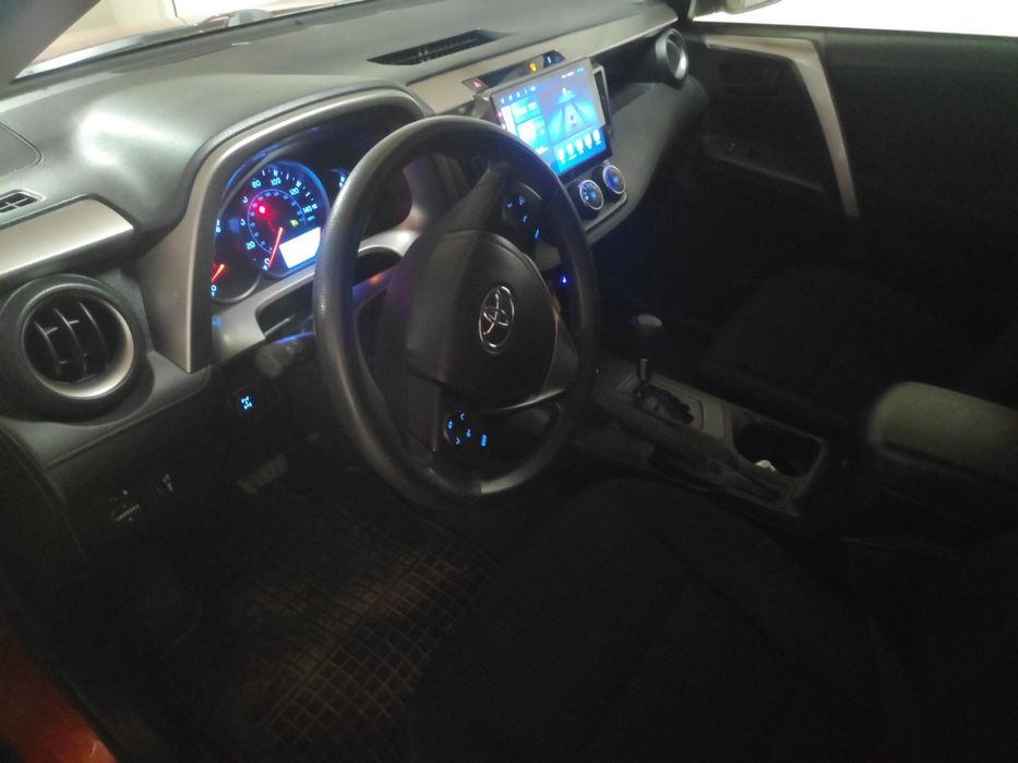 TOYOTA RAV4 / 2.5 VVTI - бензин / 4х4 / 178к.с. / автомат AISIN