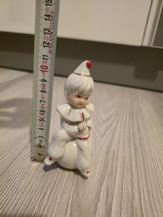 Фигури различни цени в описание