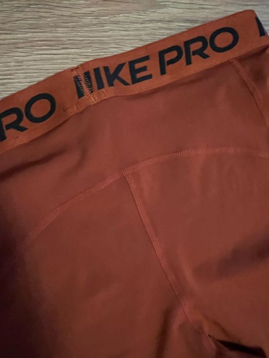 Nike  блуза и потник носени няколко пъти 20  лв /бр-