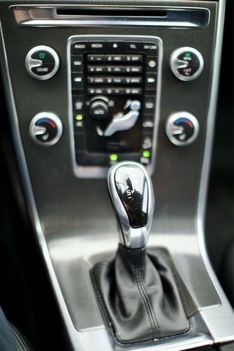 Volvo XC60 2016 – 4x4 AWD – 2.4 Diesel – Cutie Automată