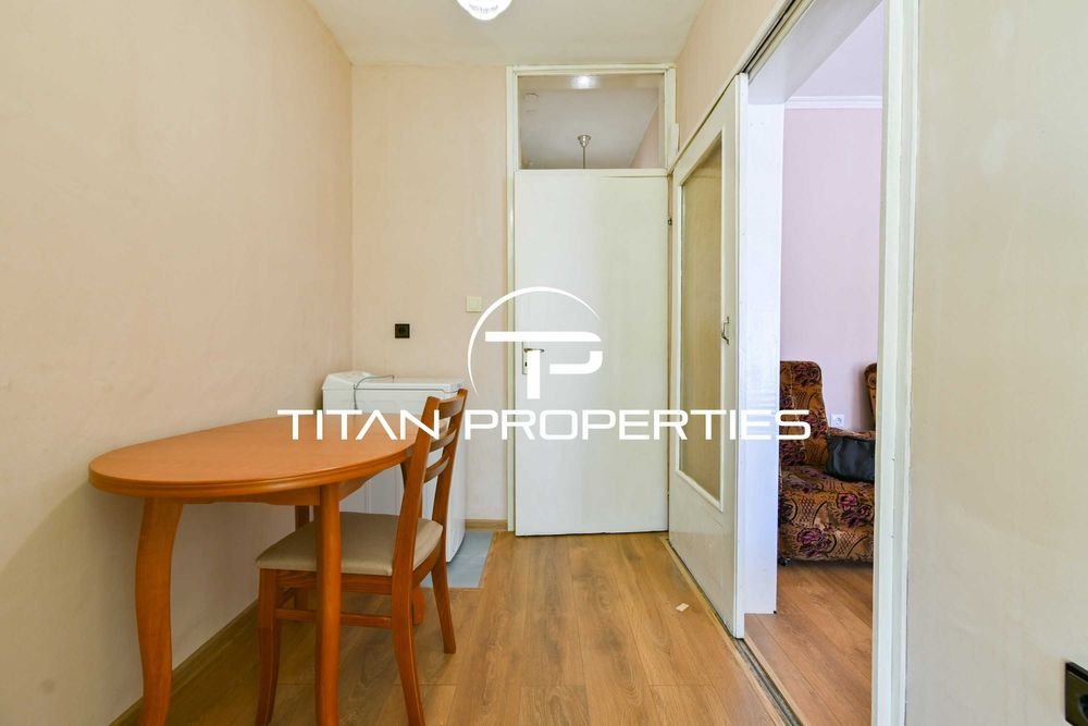 Дава се под наем Двустаен апартамент в София, Връбница 2 - 65 кв.м за 433.5 € - Снимка #2