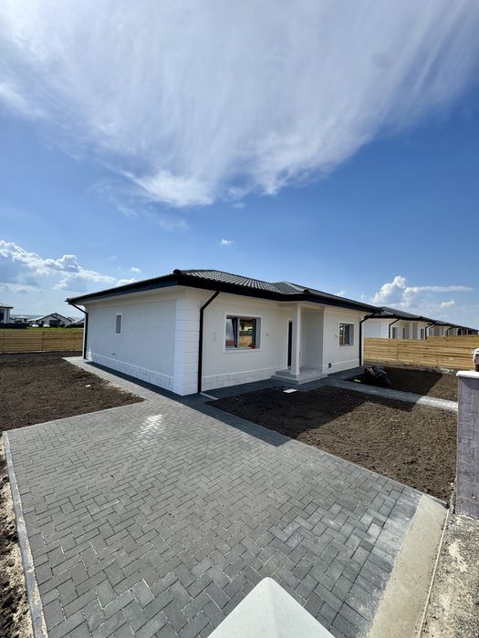 Casa 4 Camere/2 bai, Incalzire Pardoseala, Miroslava-Vorovesti, 420mp