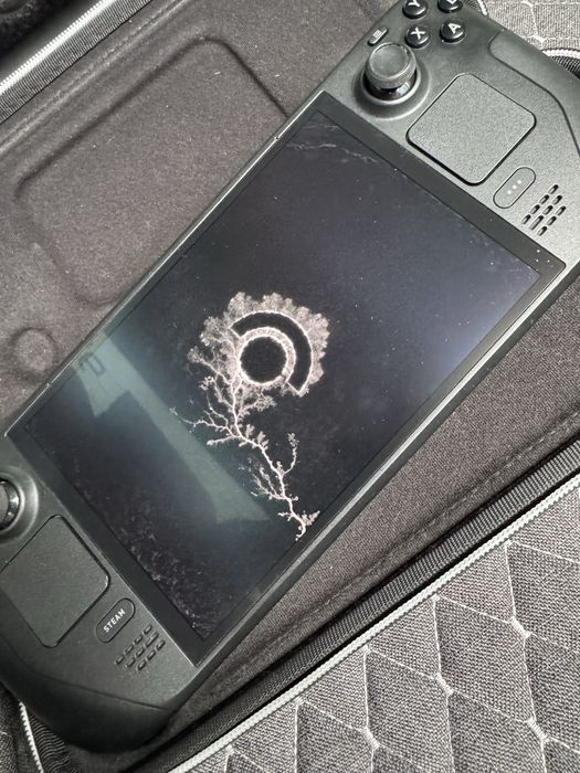 Steam deck oled 1tb в отличном состояний