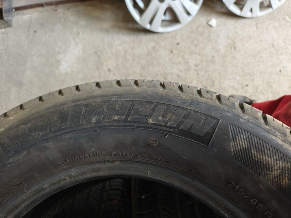 215/65/16  Michelin