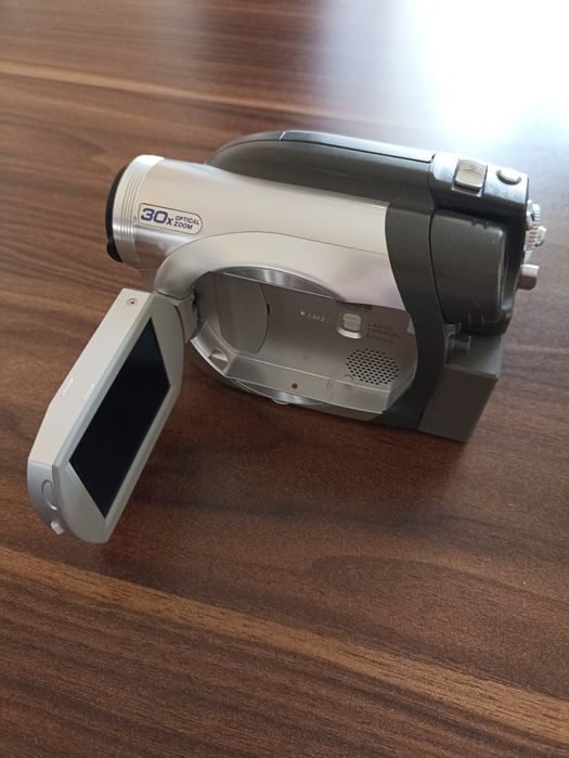 Видеокамера Panasonic VDR-D150