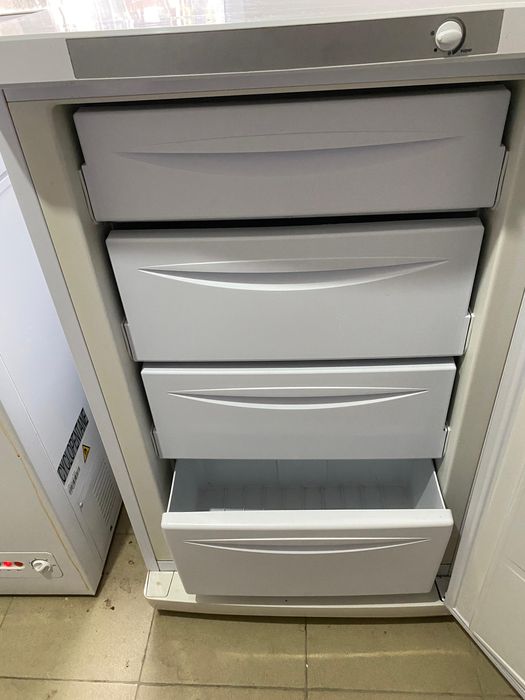 INDESIT морозильная камера