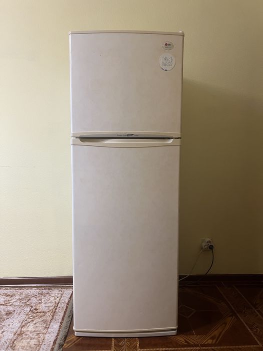 Холодильник LG