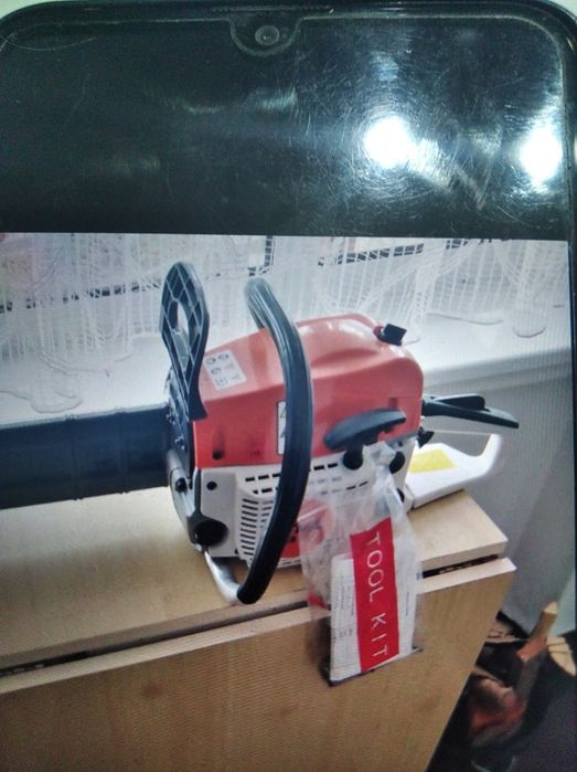 Бензинова резачка Щил 250МS за 280лв.