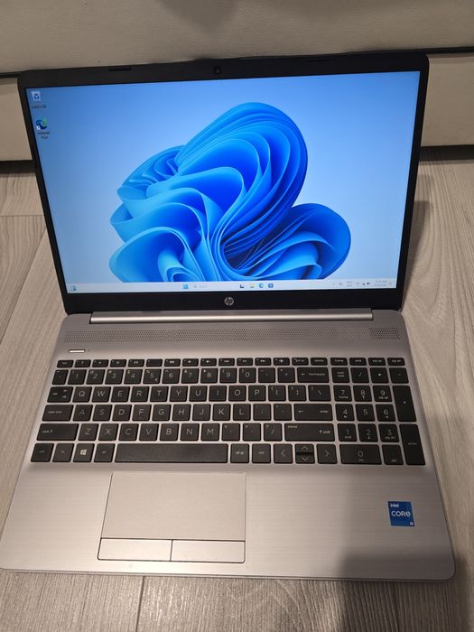 Laptop HP250 G8 I5 Gen 11