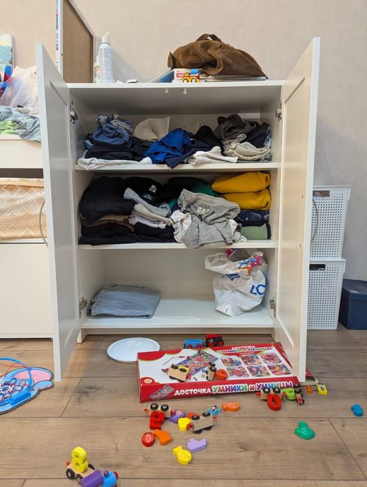 Комод распашной продам