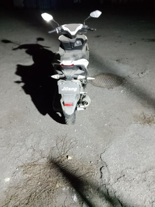 Продаю мопед N-Maks