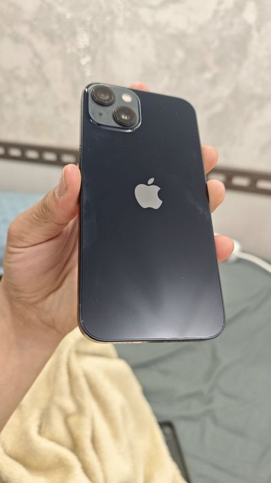 IPhone 13 128g  чёрный