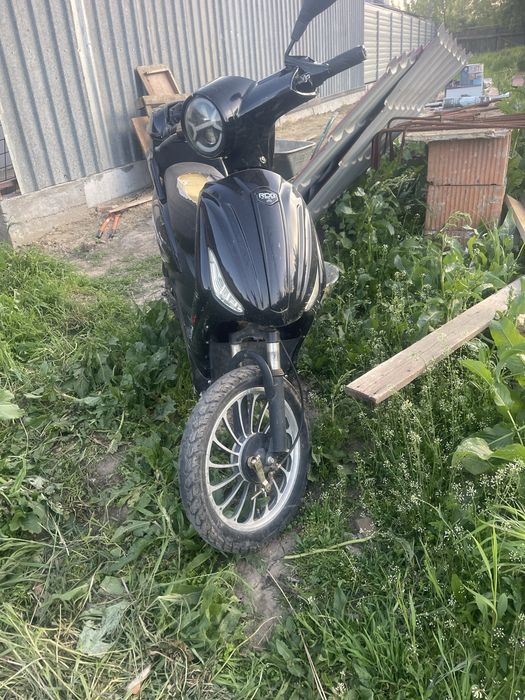 Scuter electric sulina mdb prinde 30-45km la ora