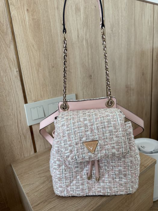 Рюкзак(сумка) розовый Guess