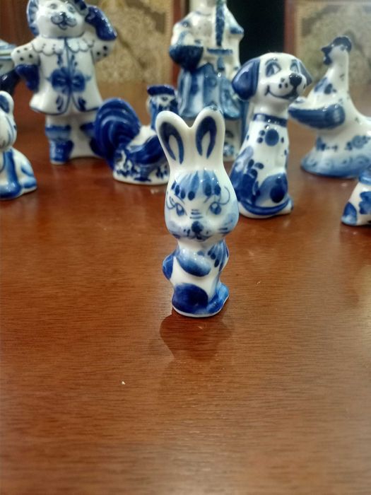 сервировочная посуда Гжель