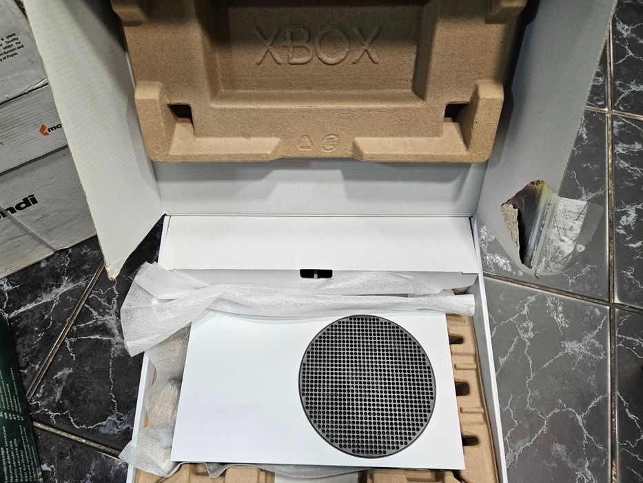 Hope Amanet P10/Consola gaming XBOX Series S 512GB