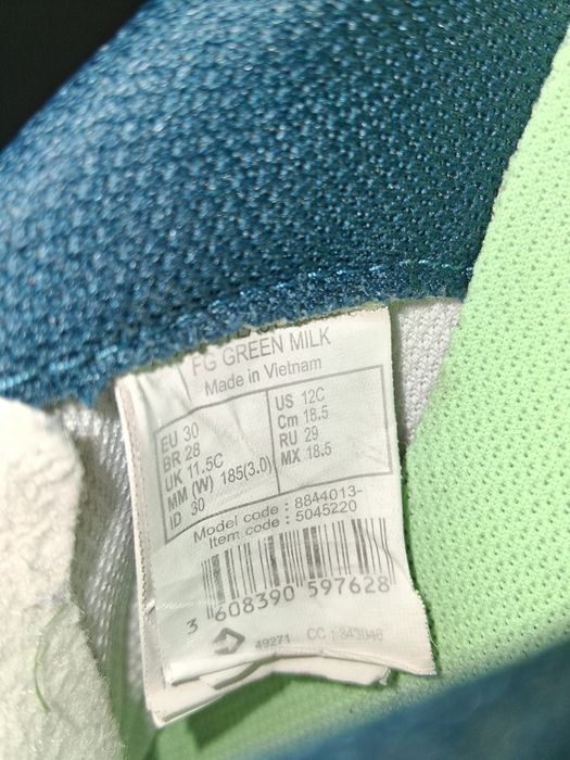 Ghete fotbal Kipsta pentru copii .