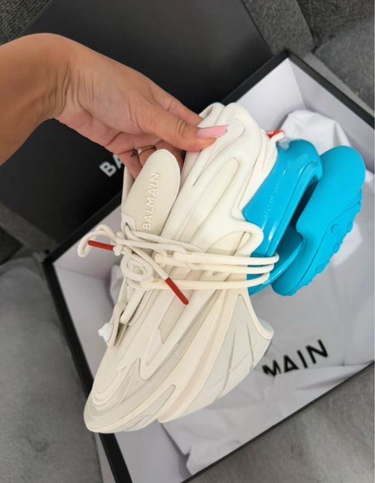 Adidasi Balmain Unicorn