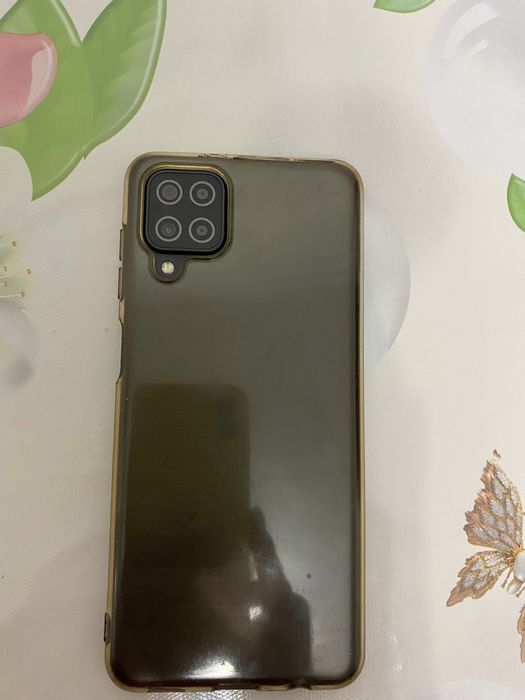 Продам телефон Самсунг А12