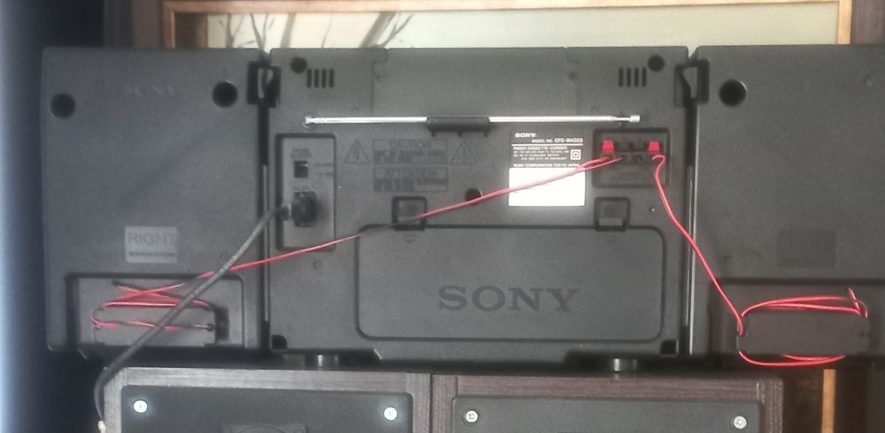 Продаётся SONY  CFS-W435S 1996 года