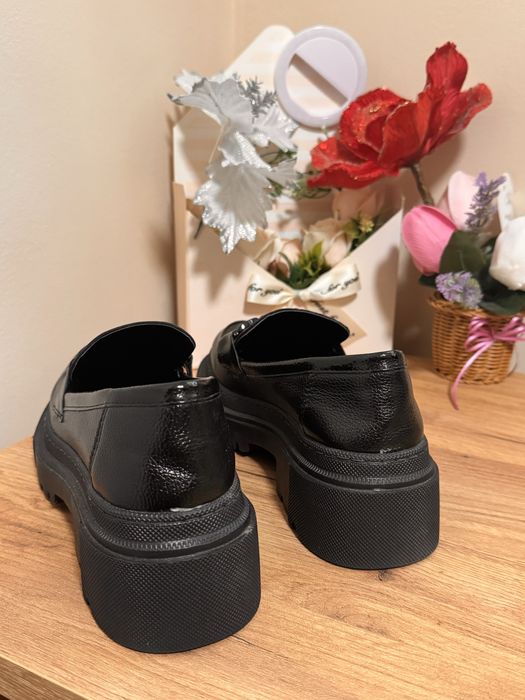 Чисто нови лоуфъри и боти - естествена кожа