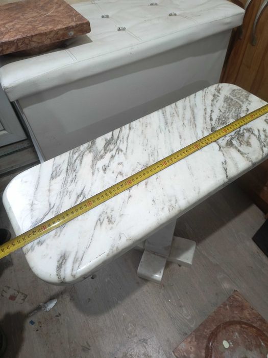 Măsuță și picior din marmura de vânzare negocial