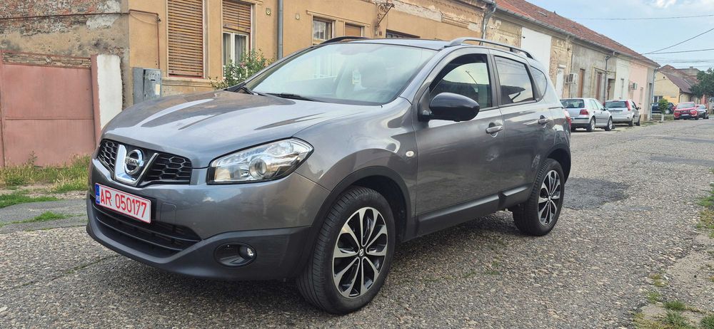 Nissan QASHQAI pure drive DCI 1.6 dci 130 c.p 2013