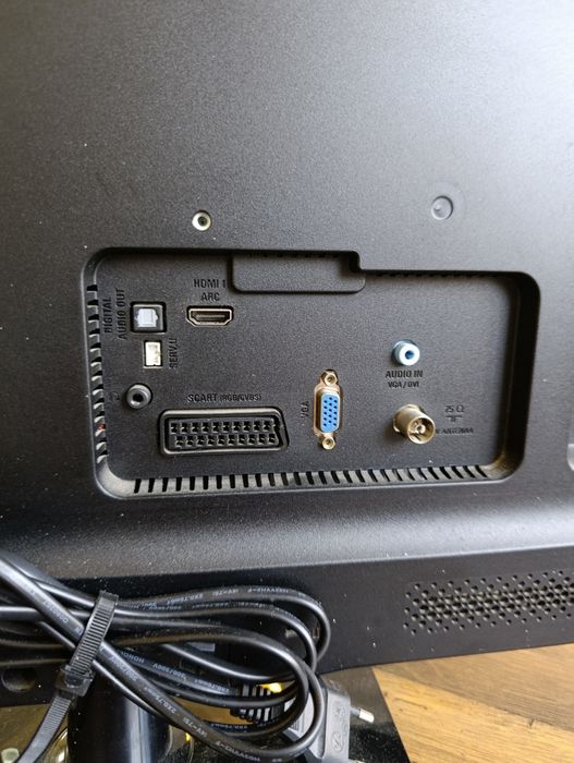 Спешно! 22” Смарт телевизор в отлично състояние