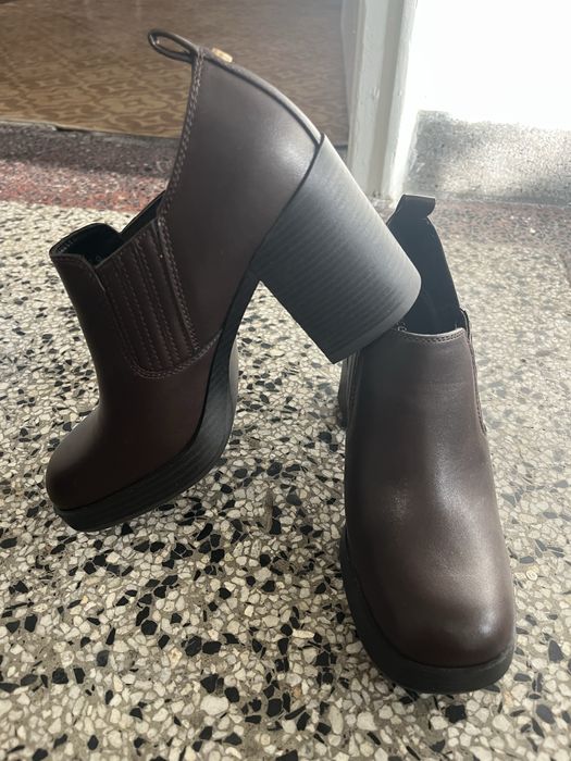 Нови обувки 36/37 номер