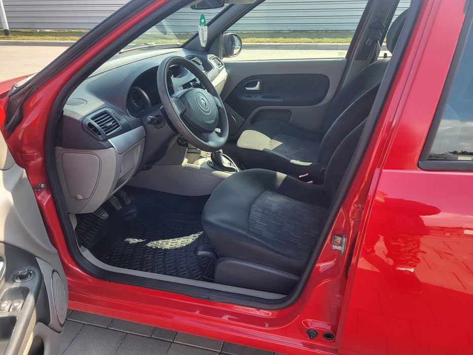 Renault Symbol Thalia 2012, 1,2 benzină