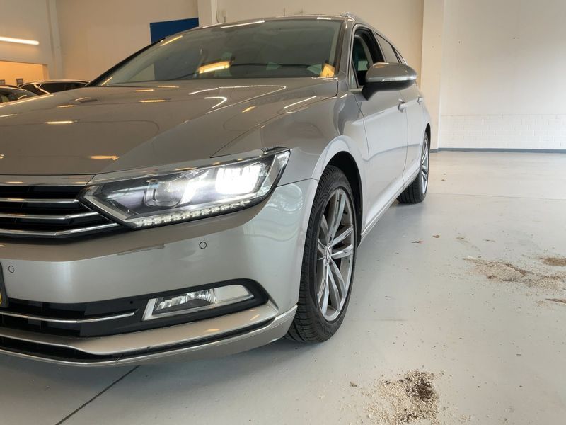 Volkswagen Passat 1.6 TDI Carat BlueMotion Tech 2016