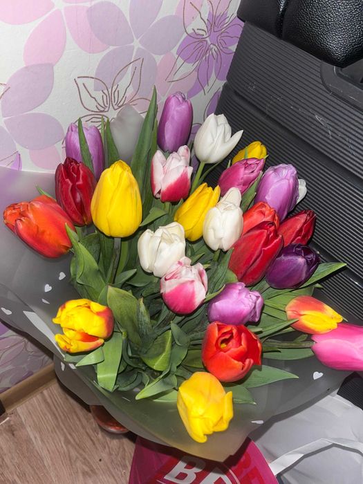 Тюльпаны на 8 марта