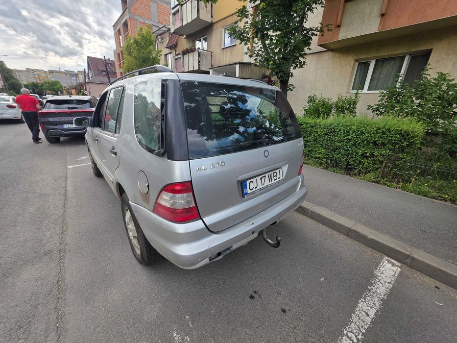 MERCEDES-BENZ ML-Class 2004 — imagine 4