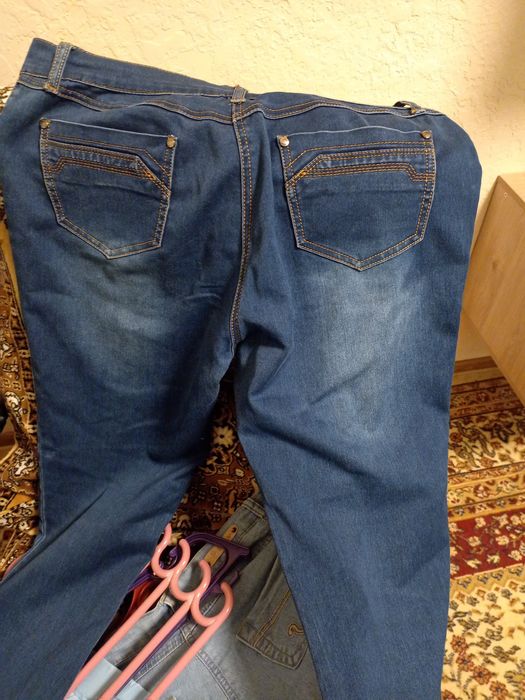 Продам стрейчевые джинсовые летние лосины,Дж шорты,и синие  летние джи