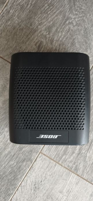 Bose boxa foarte buna pentru petreceri si de ascultat muzica